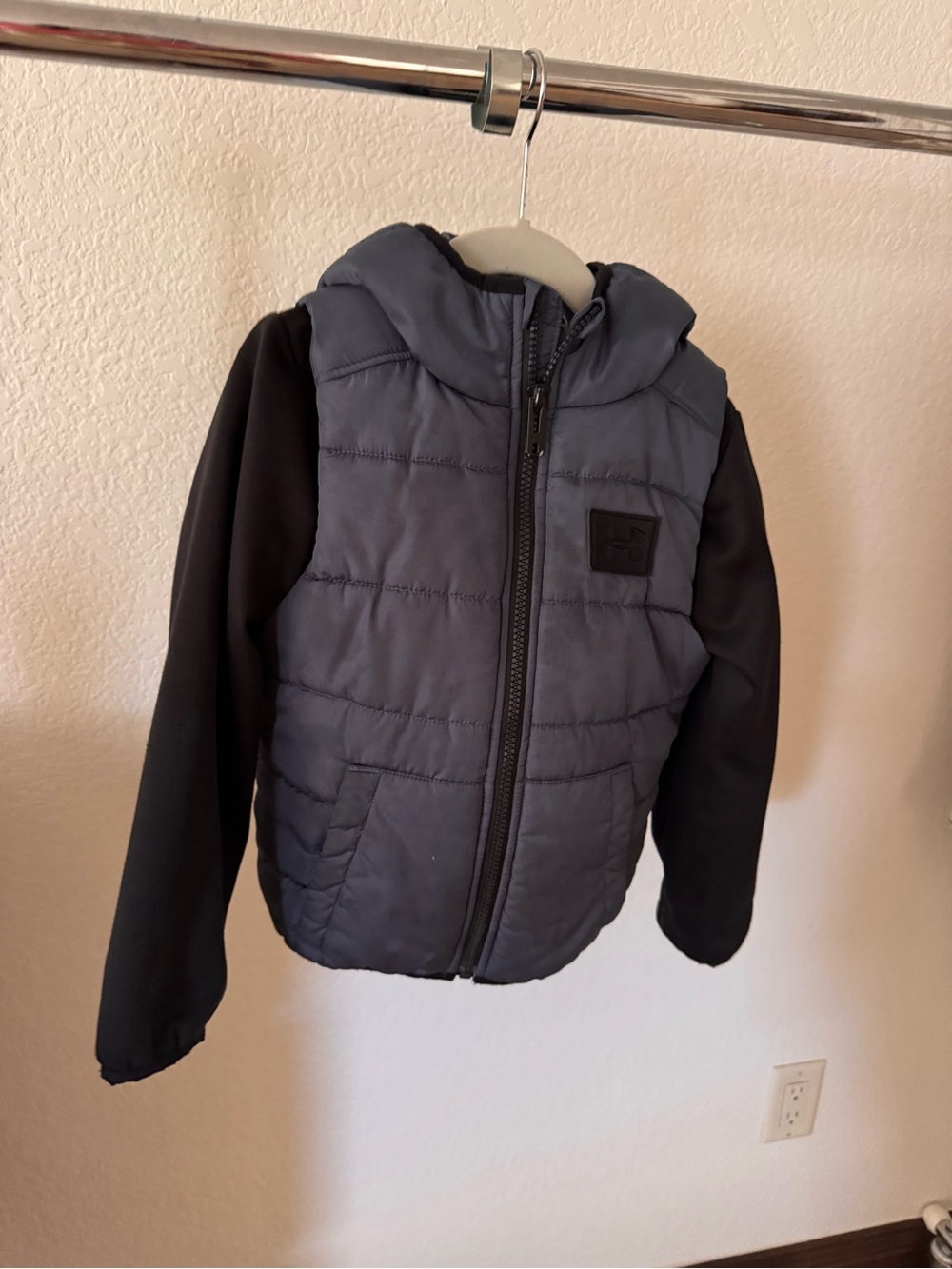 UnderArmor Kids Hooded Puffer Jacket - Black & Navy